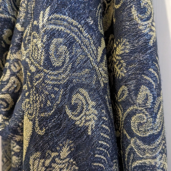 Blue/Gold scarf/wrap - Picture 3 of 5